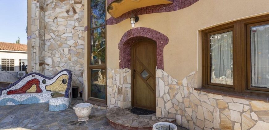 Spain Get your residency! Individual villa in a quiet area PR-00308