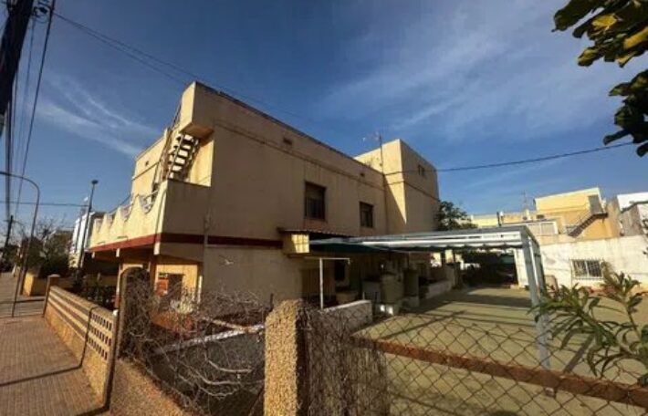 Spain Get your residency! detached house just 50m from beach #0055