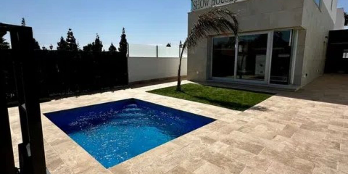Spain Get your residency! villa with pool in a prestigious location #01001 Spain Get your residency! villa with pool in a prestigious location #01001