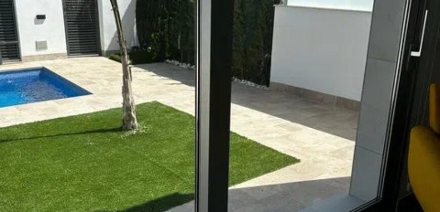 Spain Get your residency! villa with pool in a prestigious location #01001
