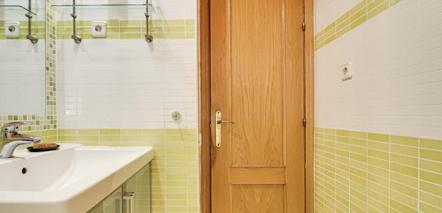 Spain Barcelona Get your residency! apartment in a prime location PR-00319