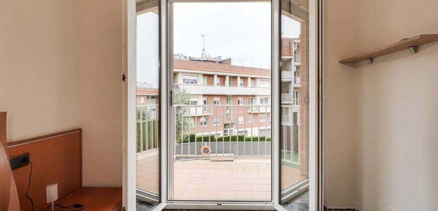 Spain Barcelona Get your residency! apartment in a prime location PR-00319