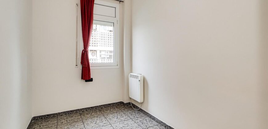Spain Barcelona Get your residency! apartment in a prime location PR-00319