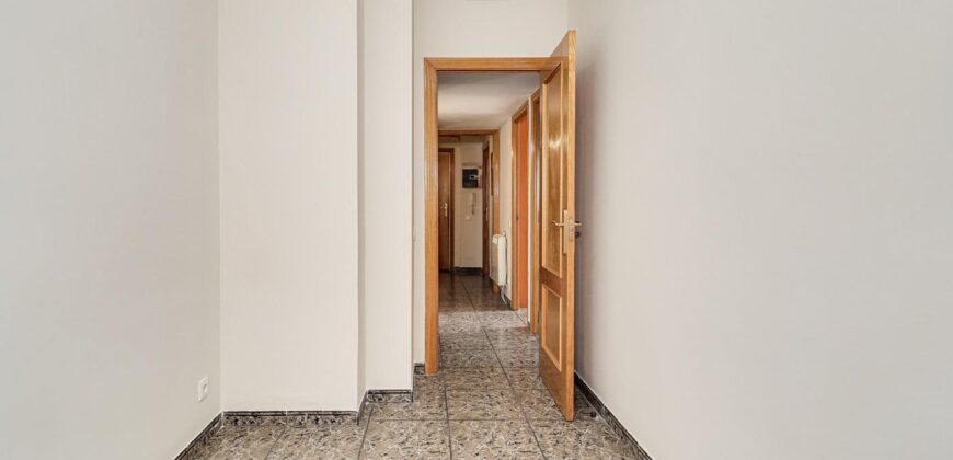 Spain Barcelona Get your residency! apartment in a prime location PR-00319