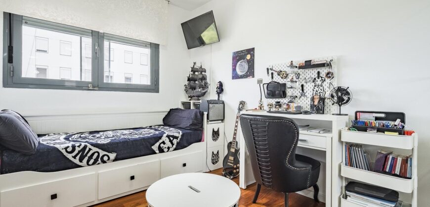 Spain Barcelona Get your residency! apartment prime location PR-00329