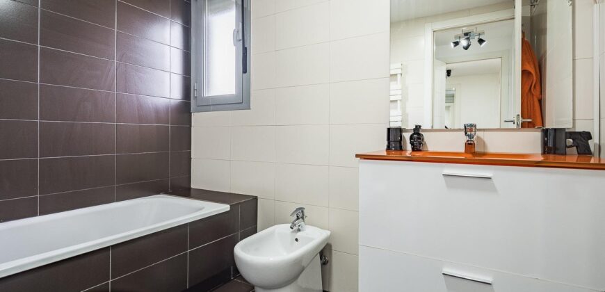 Spain Barcelona Get your residency! apartment prime location PR-00329
