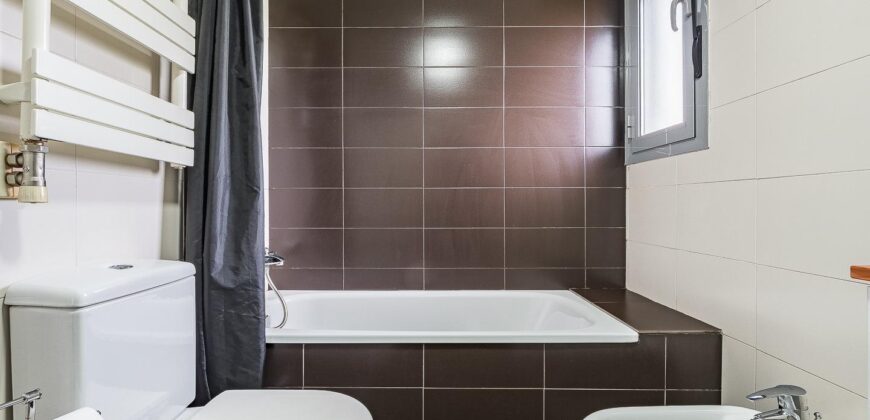 Spain Barcelona Get your residency! apartment prime location PR-00329