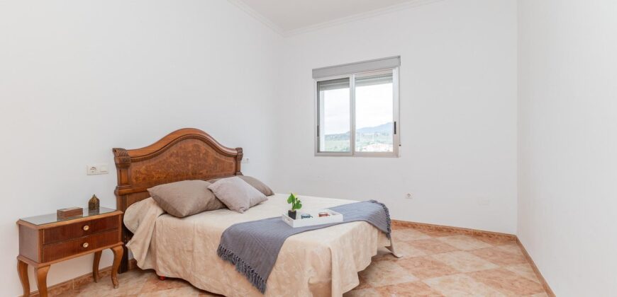 Spain Get your residency! detached house in a great location 006575