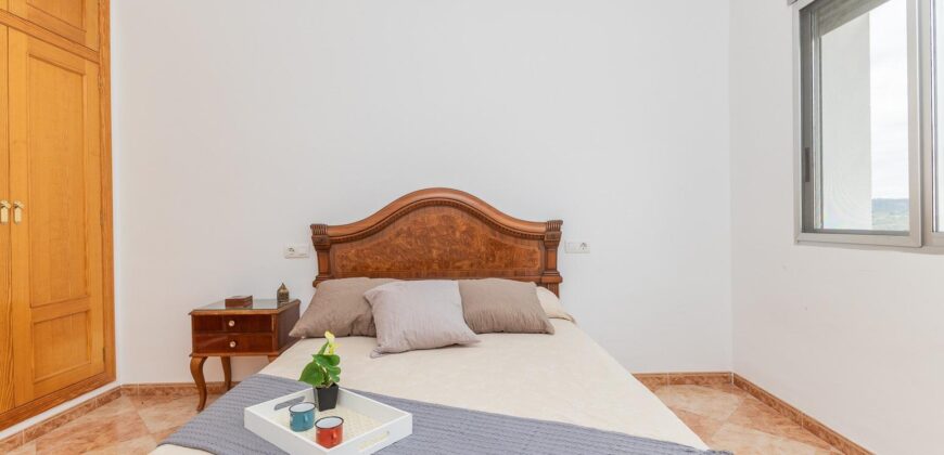 Spain Get your residency! detached house in a great location 006575