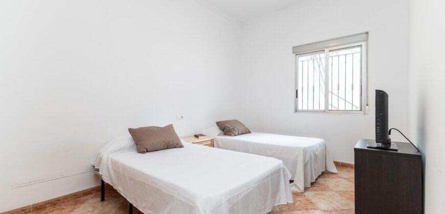 Spain Get your residency! detached house in a great location 006575