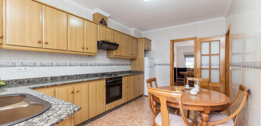 Spain Get your residency! detached house in a great location 006575