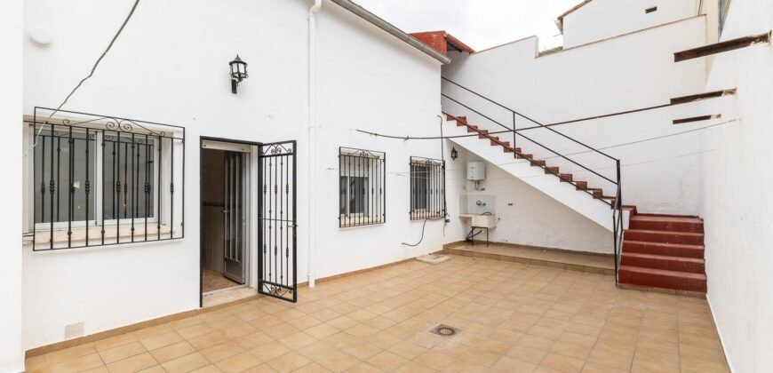 Spain Get your residency! detached house in a great location 006575