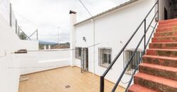 Spain Get your residency! detached house in a great location 006575