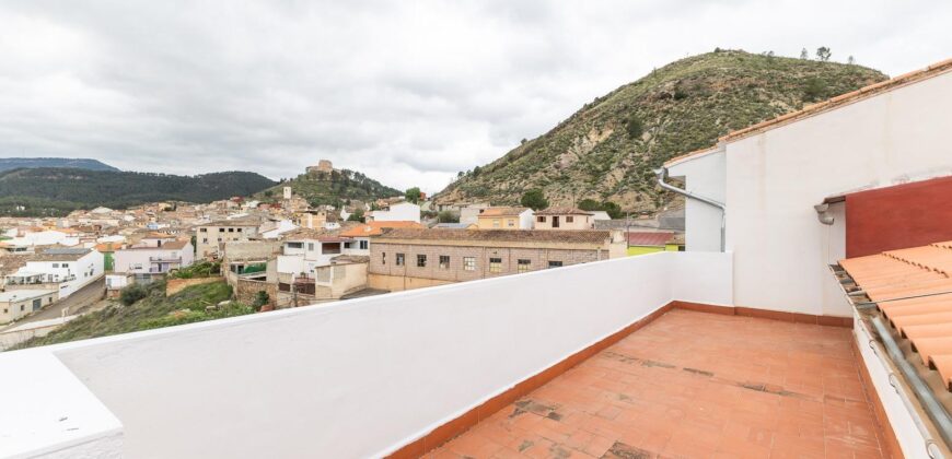 Spain Get your residency! detached house in a great location 006575