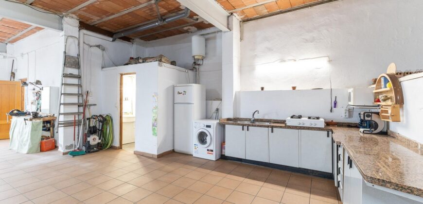 Spain Get your residency! detached house in a great location 006575
