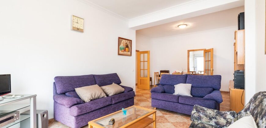 Spain Get your residency! detached house in a great location 006575