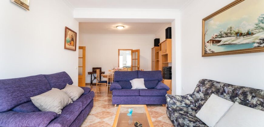 Spain Get your residency! detached house in a great location 006575