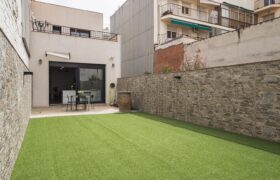 Spain Get your residency! semi-detached house in the heart of Terrassa PR-00321