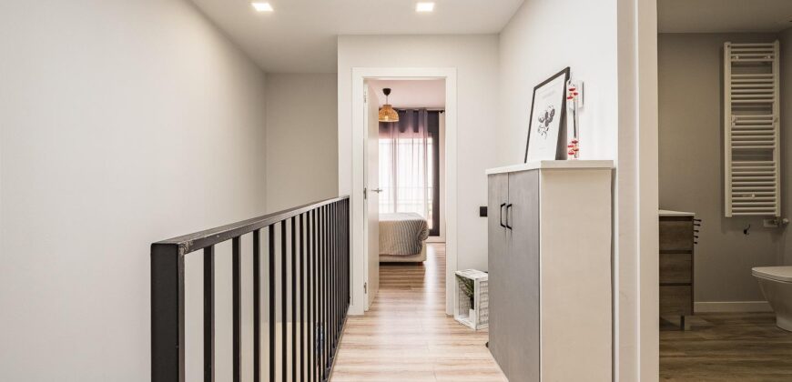 Spain Get your residency! semi-detached house in the heart of Terrassa PR-00321