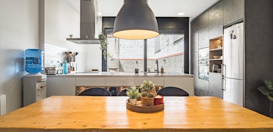 Spain Get your residency! semi-detached house in the heart of Terrassa PR-00321