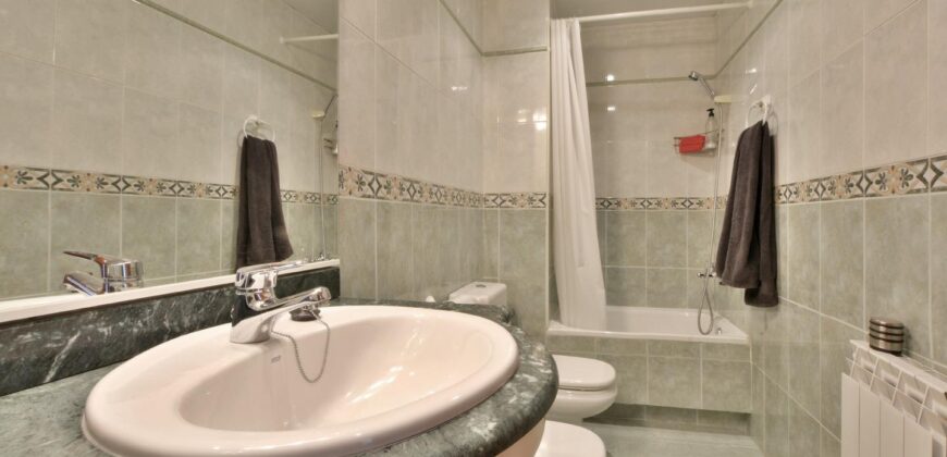 Spain Barcelona Get your residency! luxury house prime location PR-00325