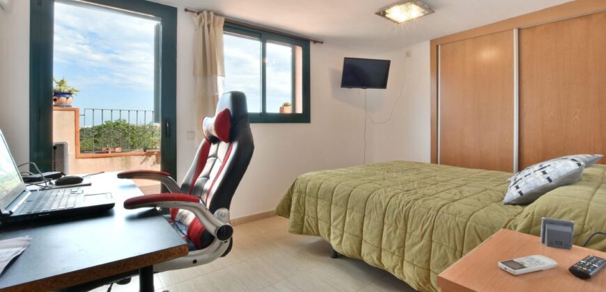 Spain Barcelona Get your residency! luxury house prime location PR-00325