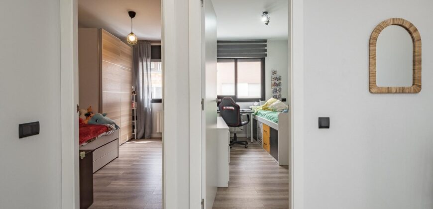 Spain Get your residency! semi-detached house in the heart of Terrassa PR-00321