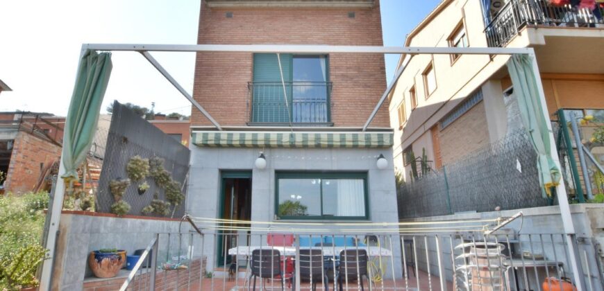 Spain Barcelona Get your residency! luxury house prime location PR-00325