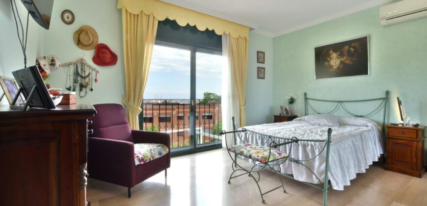 Spain Barcelona Get your residency! luxury house prime location PR-00325