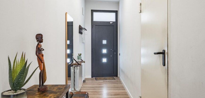 Spain Get your residency! semi-detached house in the heart of Terrassa PR-00321