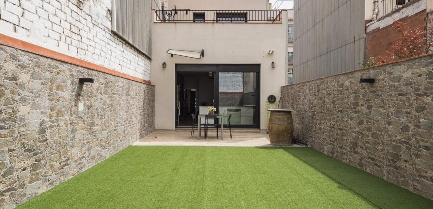 Spain Get your residency! semi-detached house in the heart of Terrassa PR-00321