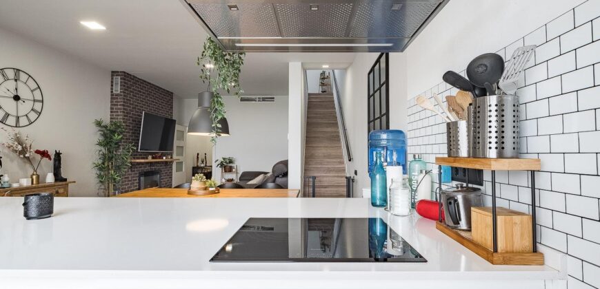 Spain Get your residency! semi-detached house in the heart of Terrassa PR-00321