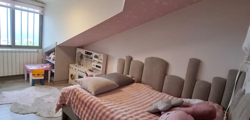 sehayleh duplex fully decorated and upgraded in a very good location #6602