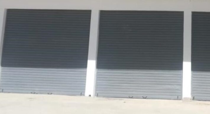 chtaurama shop 4 facades for rent close to the main road #6606