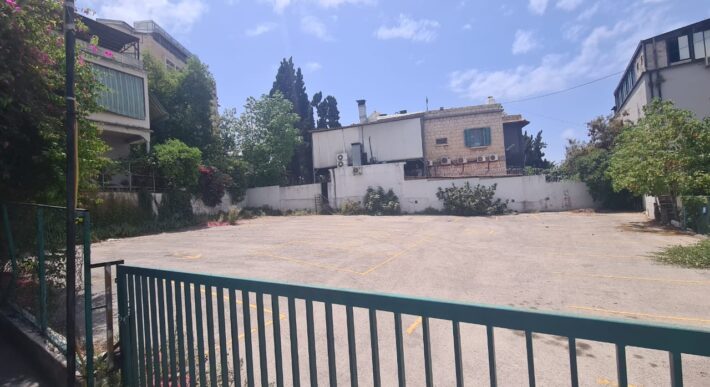 hazmieh land 600 sqm for rent #6614