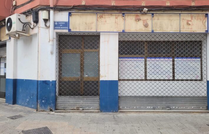 Spain unique opportunity! shop in one of Valencia’s busiest areas 006635