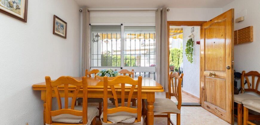 Spain Get your residency! townhouse 2 story in a quiet residential area 006595
