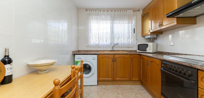 Spain Get your residency! townhouse 2 story in a quiet residential area 006595