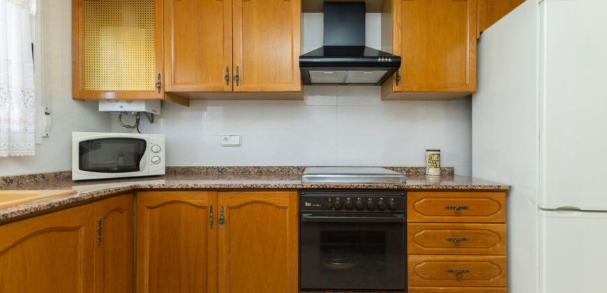 Spain Get your residency! townhouse 2 story in a quiet residential area 006595