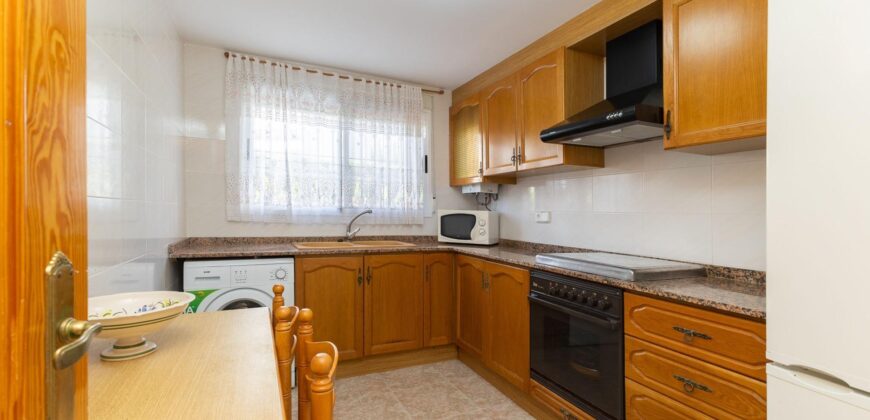 Spain Get your residency! townhouse 2 story in a quiet residential area 006595
