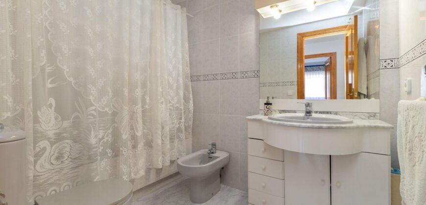 Spain Get your residency! townhouse 2 story in a quiet residential area 006595