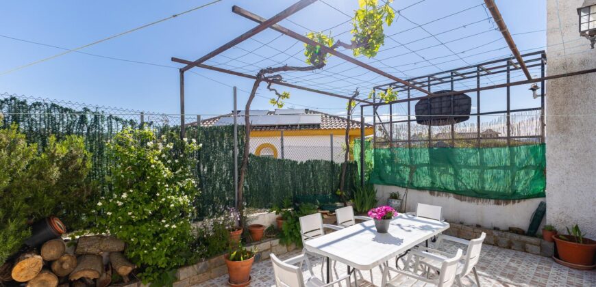 Spain Get your residency! townhouse 2 story in a quiet residential area 006595