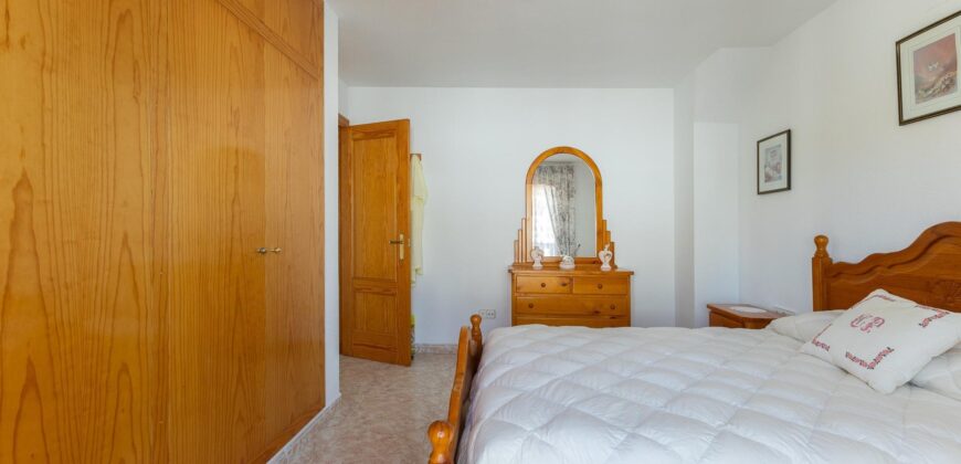 Spain Get your residency! townhouse 2 story in a quiet residential area 006595