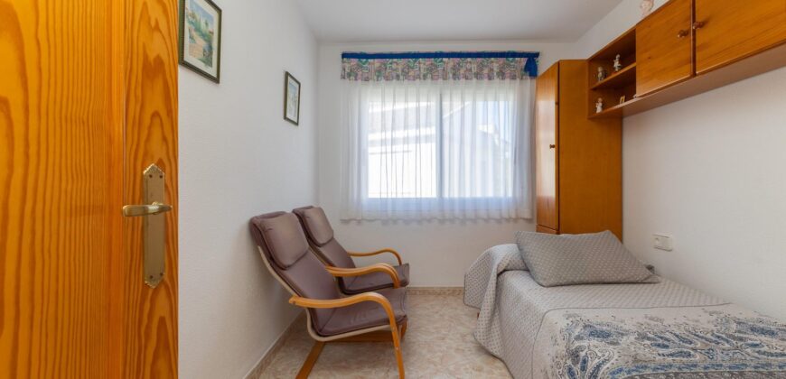 Spain Get your residency! townhouse 2 story in a quiet residential area 006595