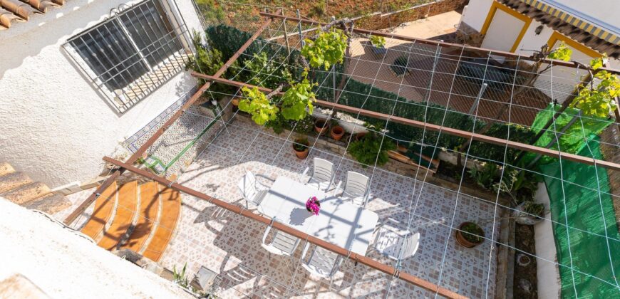 Spain Get your residency! townhouse 2 story in a quiet residential area 006595