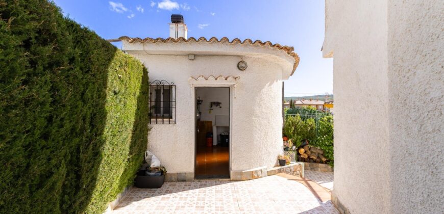 Spain Get your residency! townhouse 2 story in a quiet residential area 006595