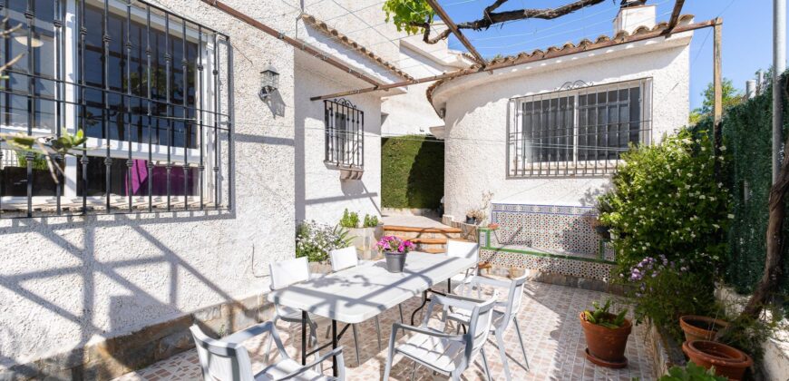 Spain Get your residency! townhouse 2 story in a quiet residential area 006595