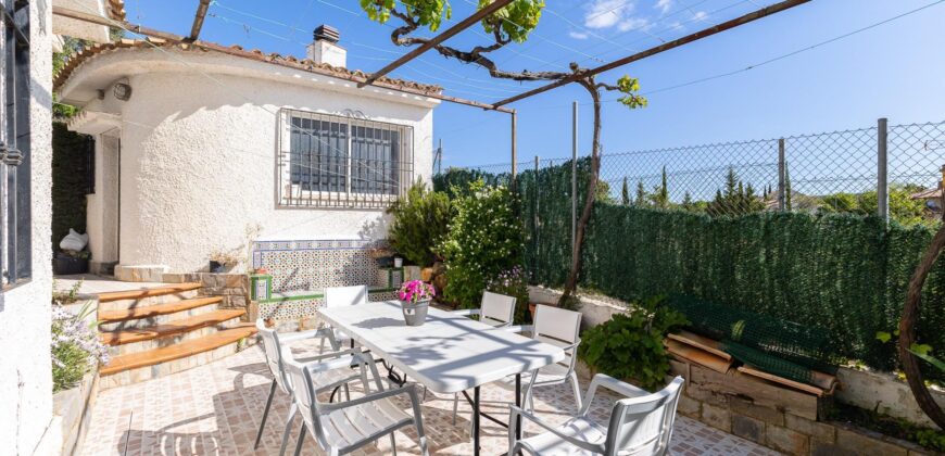 Spain Get your residency! townhouse 2 story in a quiet residential area 006595