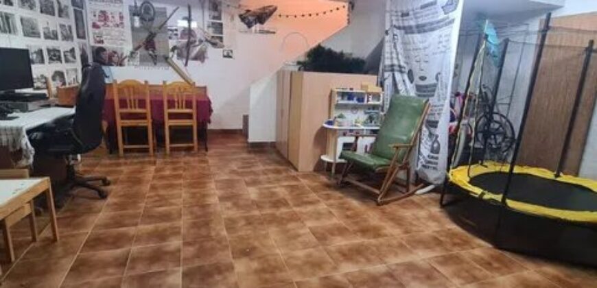 Spain Get your residency! triplex home in one of the best areas 107850078