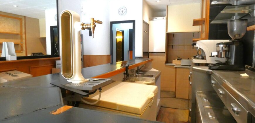 Spain Barcelona shop two floors direct access to public road PR-00330
